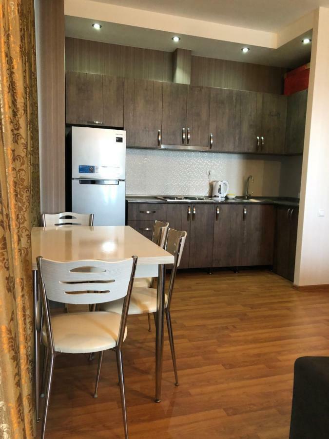 Euphoria Apartments Батуми Екстериор снимка